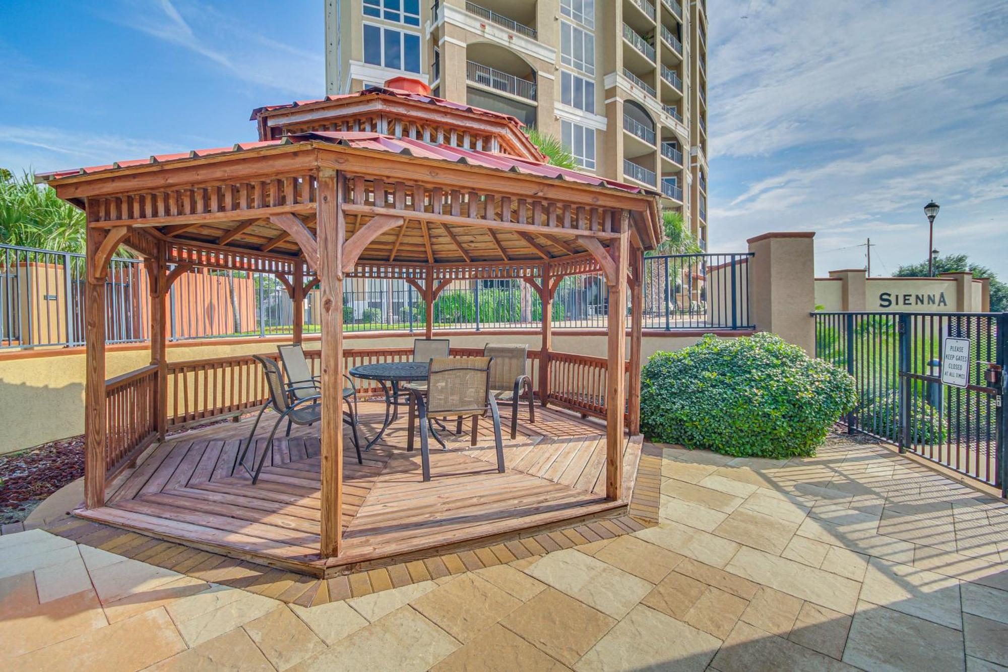 Sleek Gulfport Condo With Ocean Views And Pool Access! Extérieur photo